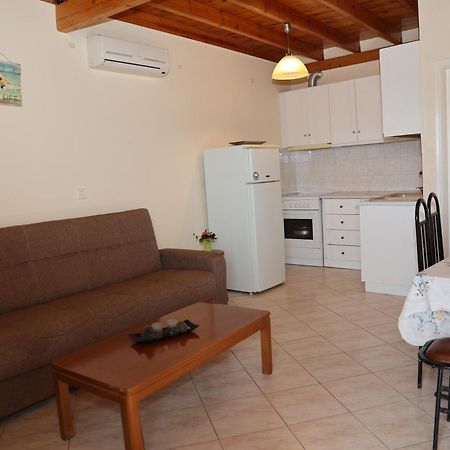 Mary'S Villas Plomari Bagian luar foto